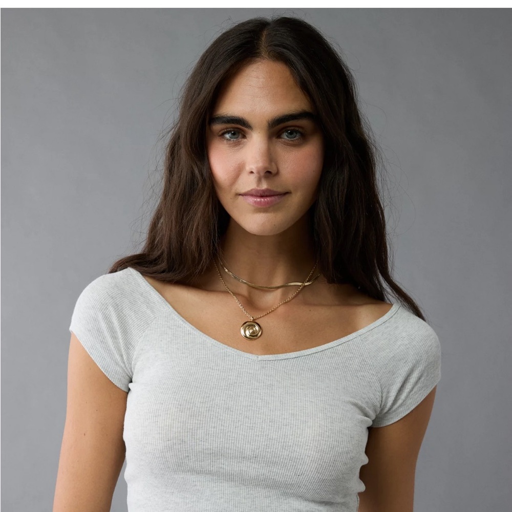 AE Saltwash V-Neck Baby Tee